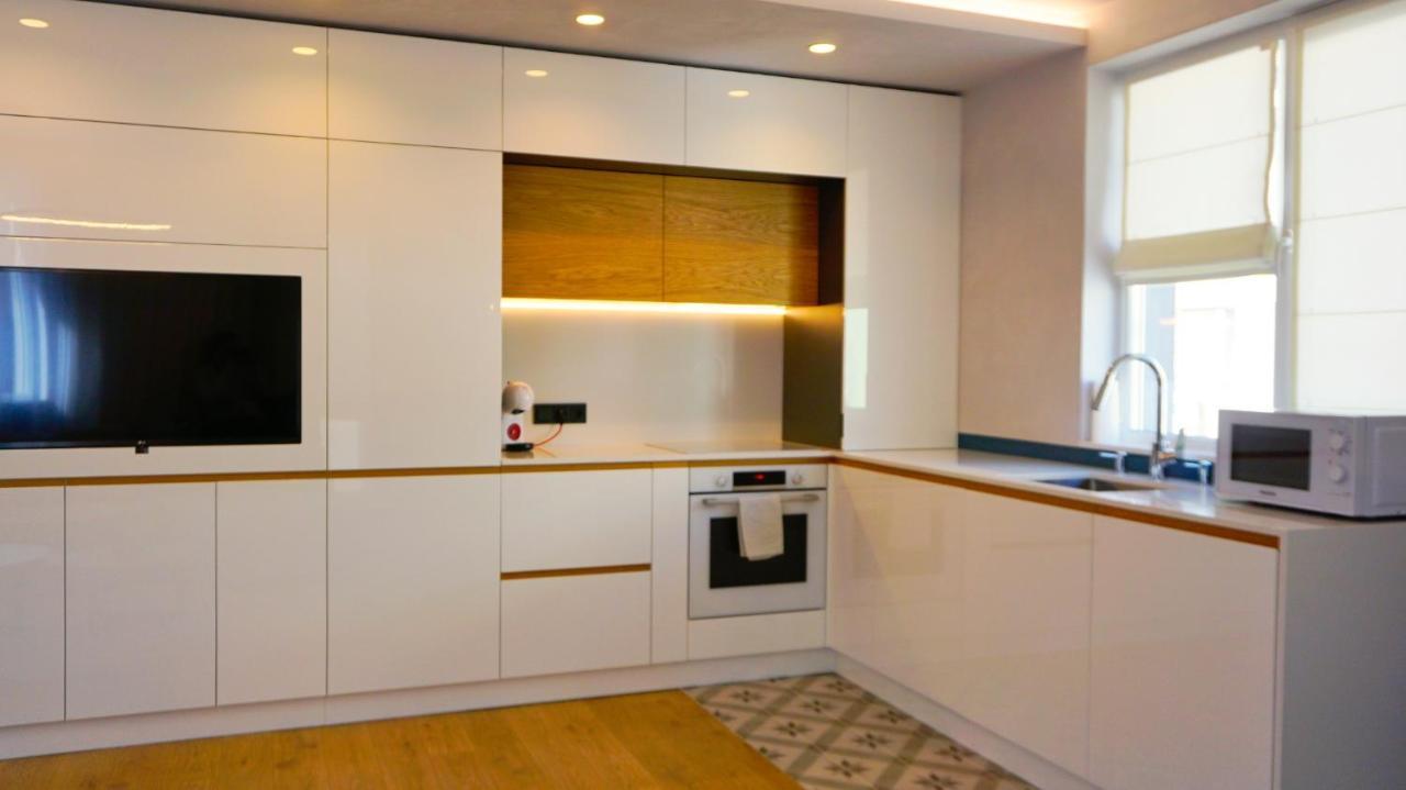Апартамент Жасмин С Частен Гараж - Jasmin Apartment With Private Garage Warna Exterior foto